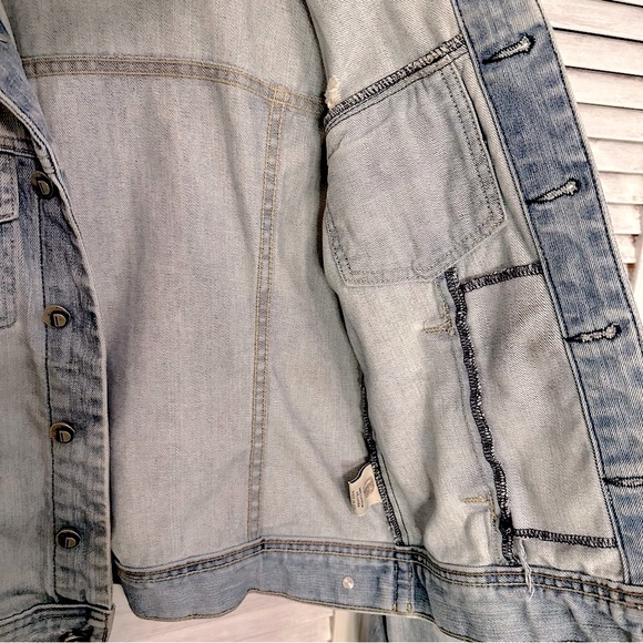 Denim jacket small - Picture 7 of 13